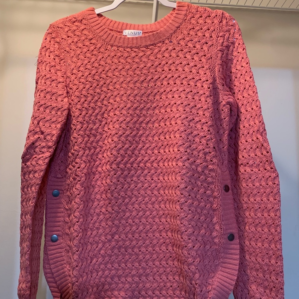 VENUS Snap Detail Sweater in Pink